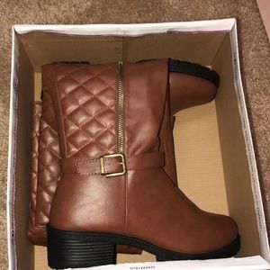 Women's brown boots